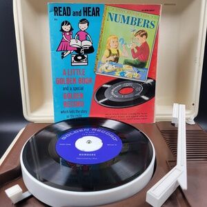 A Little‎ Golden Book Numbers Hear Read Along + 45 RPM Vinyl Record